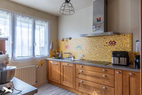 Maison à vendre |                                       Saint-Yrieix-la-Perche |                                        5 pièces  |  106 m²