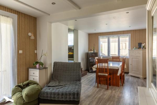 Maison à vendre |                                       Saint-Yrieix-la-Perche |                                        5 pièces  |  106 m²