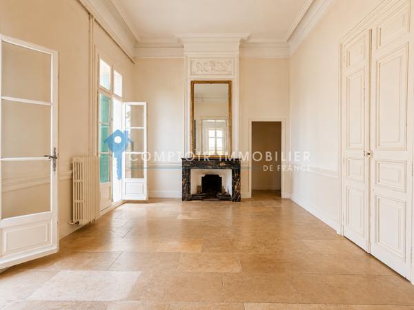 Maison de village
                                                                                                                                                                                                                                                                                                                        6 pièce(s)                                                                                                                                                                                                          5 chambre(s)                                                                                                                                                                                                          266  m²