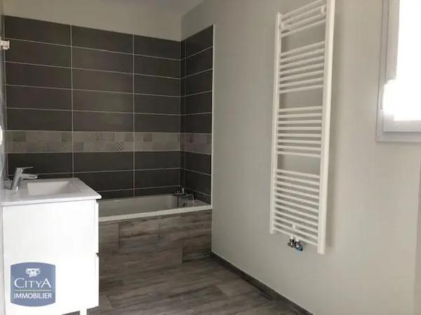 Maison à louer 5 pièces 107.63m² Meximieux (01800)