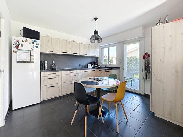 Bruges - Maison Familiale 5 pieces - 3 chambres - Grand Terrain