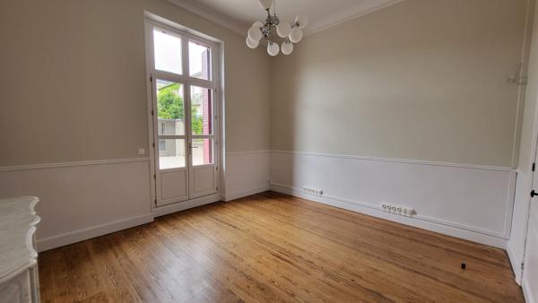 BUREAU CLIMATISE A LOUER FACE A LA GARE CARCASSONNE