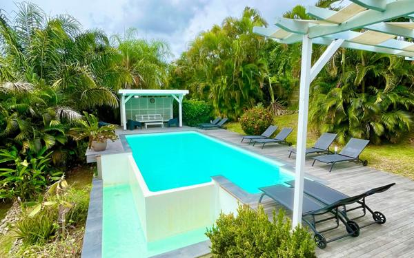 Maison à vendre    4 pièces • 141 m2 Sainte-Anne