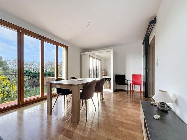 ANGERS ST LEONARD Maison familiale 7 chambres Exposition plein Sud, sans vis-à-vis