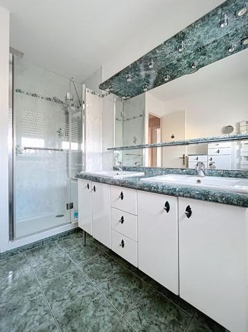 ANGERS ST LEONARD Maison familiale 7 chambres Exposition plein Sud, sans vis-à-vis