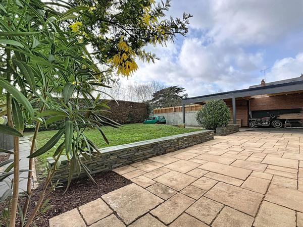 ANGERS ST LEONARD Maison familiale 7 chambres Exposition plein Sud, sans vis-à-vis