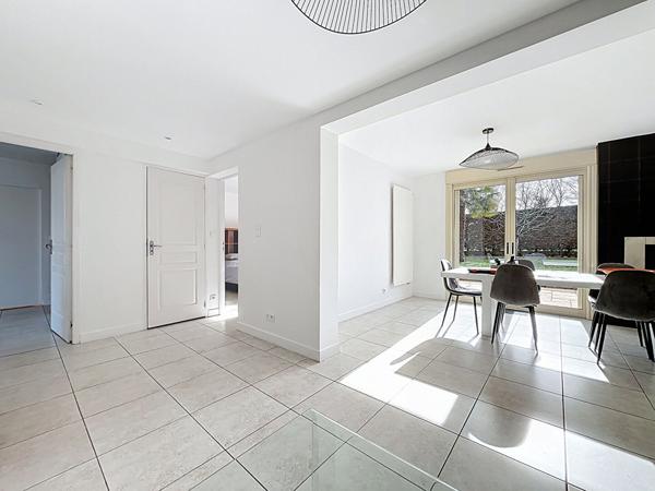 ANGERS ST LEONARD Maison familiale 7 chambres Exposition plein Sud, sans vis-à-vis