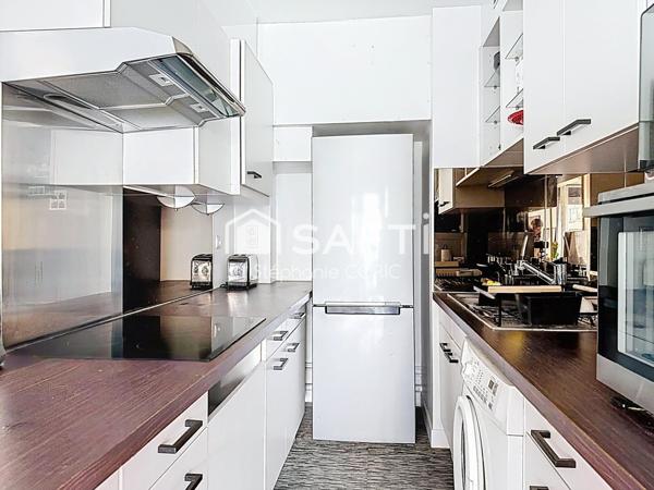 RARE - 2 PIECES RENOVE AVEC TERRASSE SUR BEAU JARDIN - CALME ABSOLU