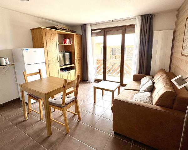 Appartement
         2 pièces
        - 31 m² 104 000 € *