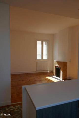 F3 RENOVE AVEC GARAGE 51 RUE DE LA RICHELANDIERE - ...
