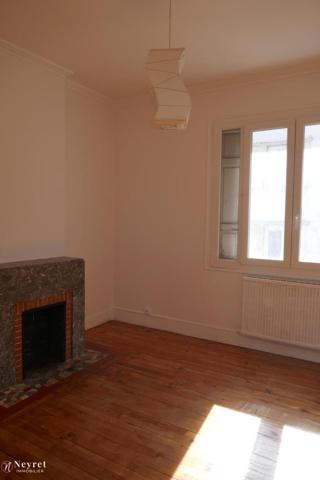 F3 RENOVE AVEC GARAGE 51 RUE DE LA RICHELANDIERE - ...