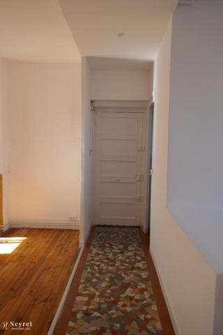 F3 RENOVE AVEC GARAGE 51 RUE DE LA RICHELANDIERE - ...