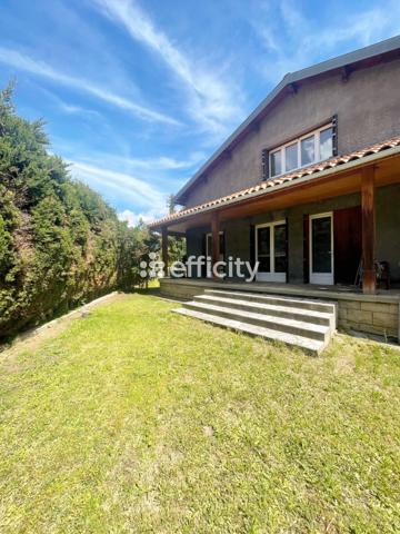 Maison
         5 pièces
        - 120 m² 199 900 € *