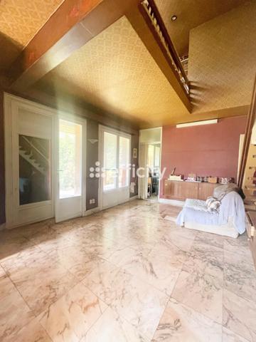 Maison
         5 pièces
        - 120 m² 199 900 € *
