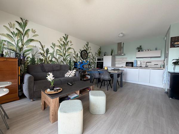 APPARTEMENT 2 CHAMBRES AVEC TERRASSE ET BALCON ASCENSEUR  Aytre