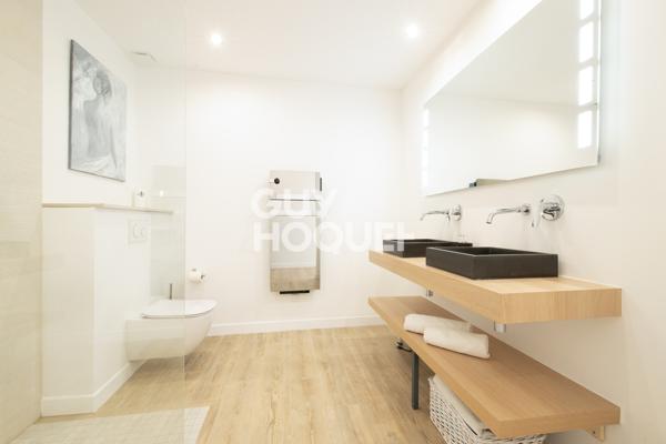 MAISON À VENDRE DE 5 PIÈCES DE 271,00 M²