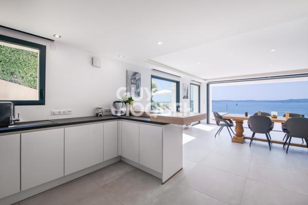 MAISON À VENDRE DE 5 PIÈCES DE 271,00 M²