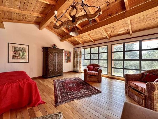 Bergerie du 18ème siècle à Grasse avec vue panoramique