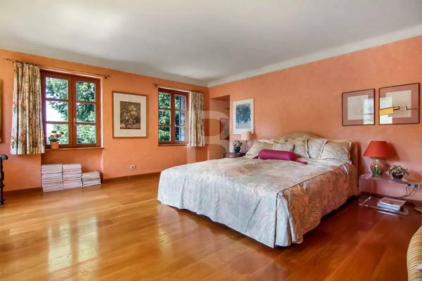 Bergerie du 18ème siècle à Grasse avec vue panoramique