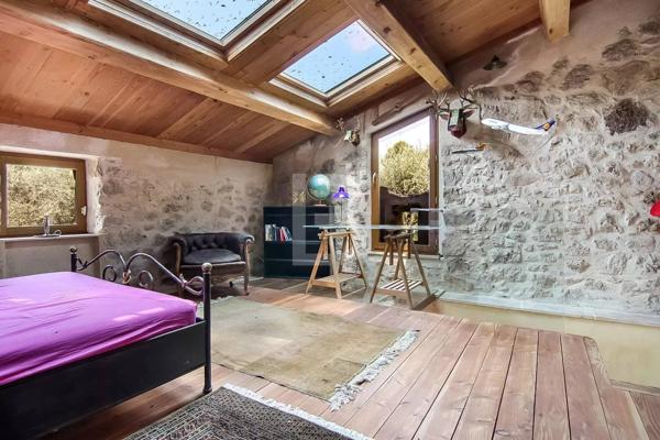 Bergerie du 18ème siècle à Grasse avec vue panoramique