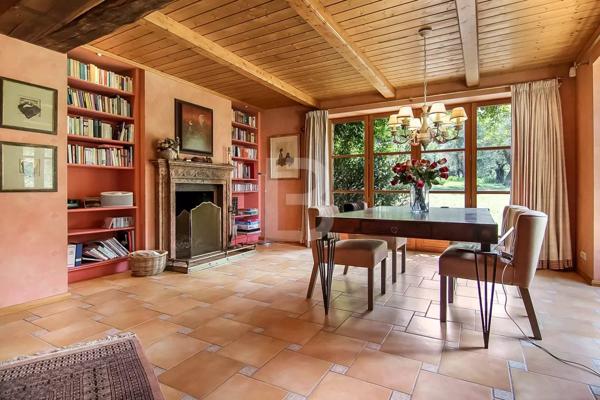 Bergerie du 18ème siècle à Grasse avec vue panoramique