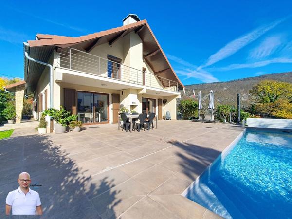 A 10min de CHAMBERY sur NOVALAISE Villa d’architecte 7 pièces de 220 m² plus T2 indépendant 50 m² sur plus de 1700m2– Idéal pour revenu locatif, activité professionnelle ou l'accueil de votre famille