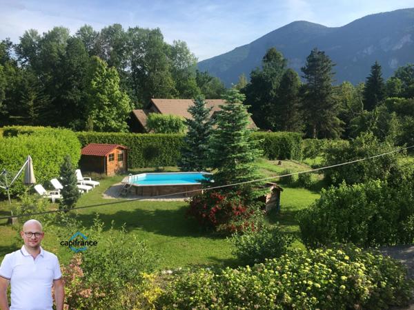 A 10min de CHAMBERY sur NOVALAISE Villa d’architecte 7 pièces de 220 m² plus T2 indépendant 50 m² sur plus de 1700m2– Idéal pour revenu locatif, activité professionnelle ou l'accueil de votre famille