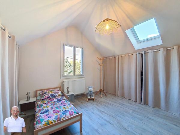 A 10min de CHAMBERY sur NOVALAISE Villa d’architecte 7 pièces de 220 m² plus T2 indépendant 50 m² sur plus de 1700m2– Idéal pour revenu locatif, activité professionnelle ou l'accueil de votre famille