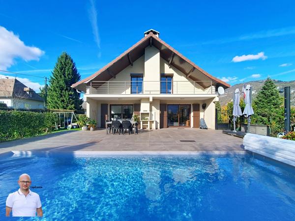 A 10min de CHAMBERY sur NOVALAISE Villa d’architecte 7 pièces de 220 m² plus T2 indépendant 50 m² sur plus de 1700m2– Idéal pour revenu locatif, activité professionnelle ou l'accueil de votre famille