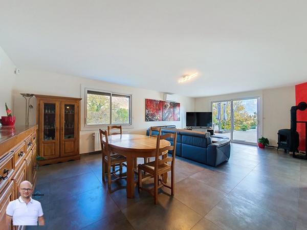 A 10min de CHAMBERY sur NOVALAISE Villa d’architecte 7 pièces de 220 m² plus T2 indépendant 50 m² sur plus de 1700m2– Idéal pour revenu locatif, activité professionnelle ou l'accueil de votre famille