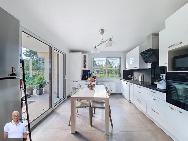 A 10min de CHAMBERY sur NOVALAISE Villa d’architecte 7 pièces de 220 m² plus T2 indépendant 50 m² sur plus de 1700m2– Idéal pour revenu locatif, activité professionnelle ou l'accueil de votre famille