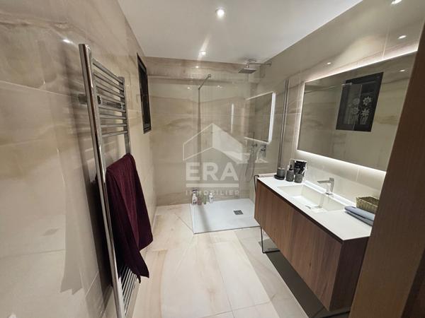 Appartement 3 pièces de 61m² - Vue Panoramique Mer - Haut de vaugrenier