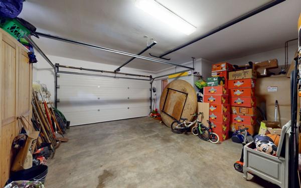 Maison à vendre    5 pièces •  Mance