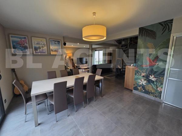 Superbe maison contemporaine à Changé