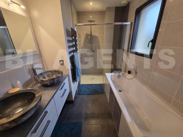 Superbe maison contemporaine à Changé