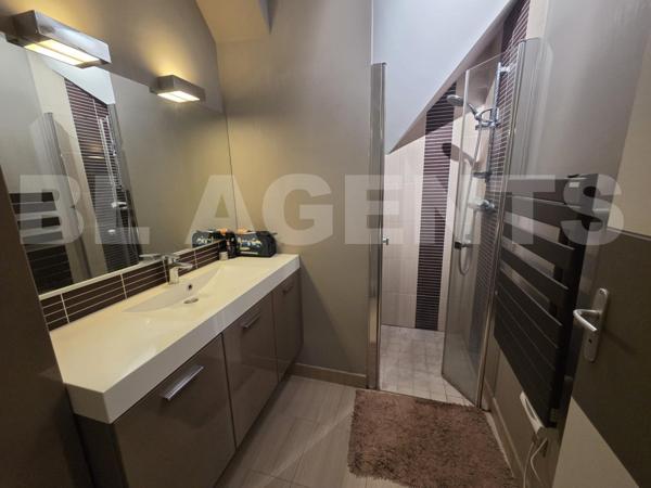 Superbe maison contemporaine à Changé