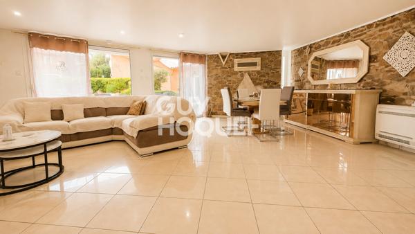 Villa à vendre de 6 pièces de 161 m²