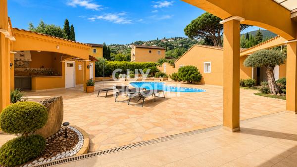 Villa à vendre de 6 pièces de 161 m²