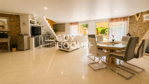 Villa à vendre de 6 pièces de 161 m²