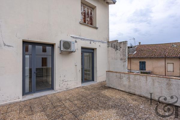 A vendre local commercial rénové à Sainte-Livrade-sur-Lot