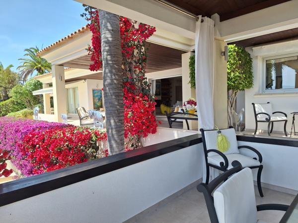 VILLA D'EXCEPTION VUE PANORAMIQUE - ROUTE DES SANGUINAIRES Ajaccio (20000)