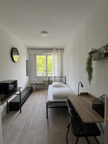 Studio 1 pièce(s) 12.27 m²