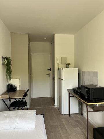 Studio 1 pièce(s) 12.27 m²