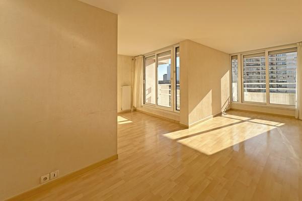 Nanterre (92000) Nanterre Préfecture Appartement de 2 pièces avec cave et box fermé 294 000 € HAI