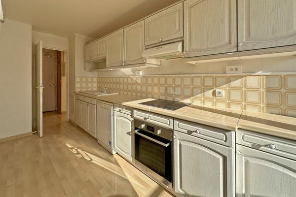 Nanterre (92000) Nanterre Préfecture Appartement de 2 pièces avec cave et box fermé 294 000 € HAI