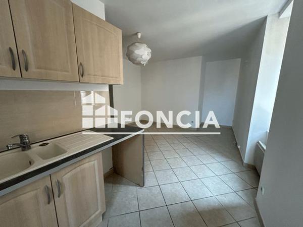 Location Appartement 2 pièces 42.95 m² - 38 RUE CONTI Bagnols-sur-ceze 30200