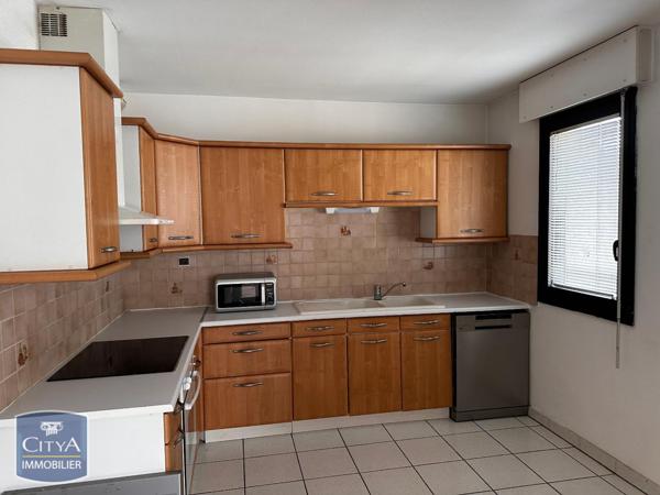 Appartement à louer 4 pièces 98.21m²