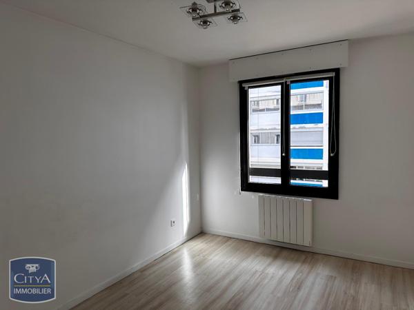 Appartement à louer 4 pièces 98.21m²
