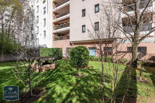 Appartement à louer 3 pièces 98.21m²