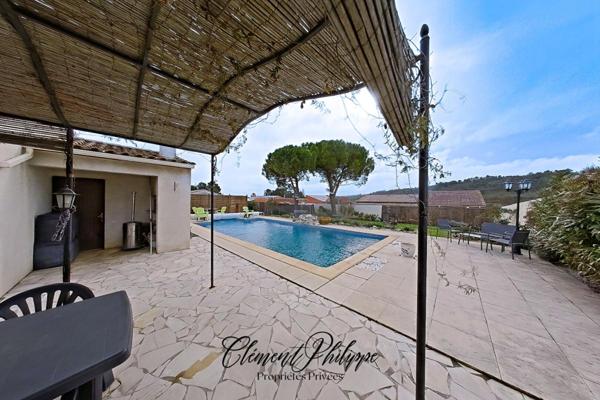 Villa familiale 155 m² avec piscine, 5 chambres et terrain 1 000 m² aux portes de Carcassonne